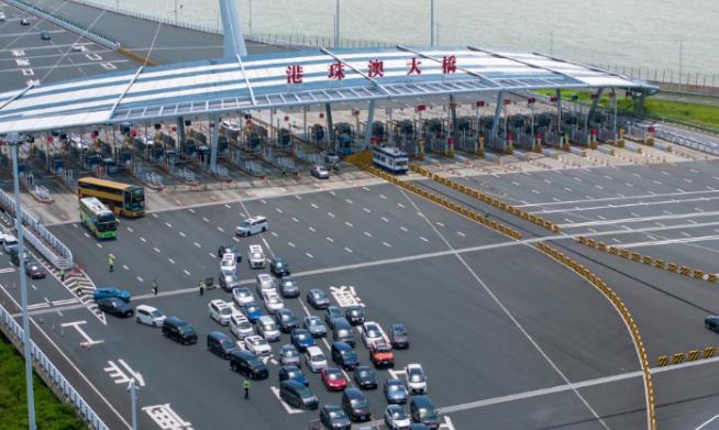 “港车北上”实施以来已有逾6.4万辆香港单牌私家车出行