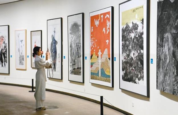 “今日丝绸之路国际美术邀请展”开幕